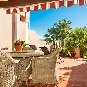 https://cipreses-house-nerja-canovas.1costadelsol.com